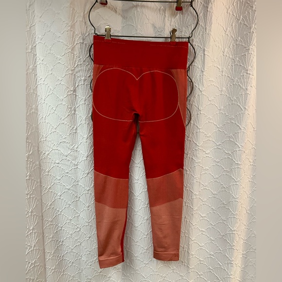 Gymshark Turbo Small red Leggings - Picture 2 of 8